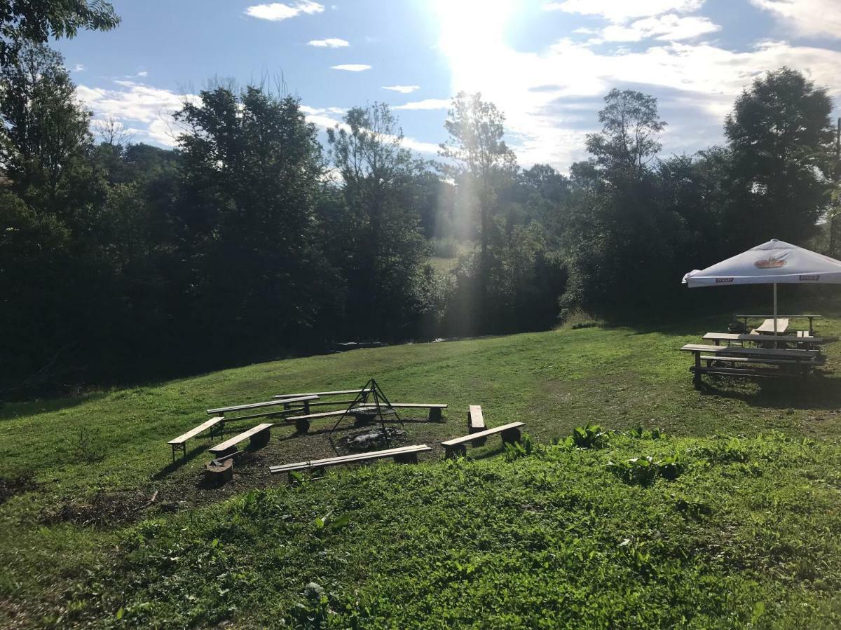 Latarnia Wagabundy Bieszczady Hotell Wola Michowa Eksteriør bilde